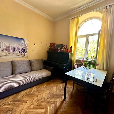 Karson Family Hostel & Guest House Yerevan Luaran gambar